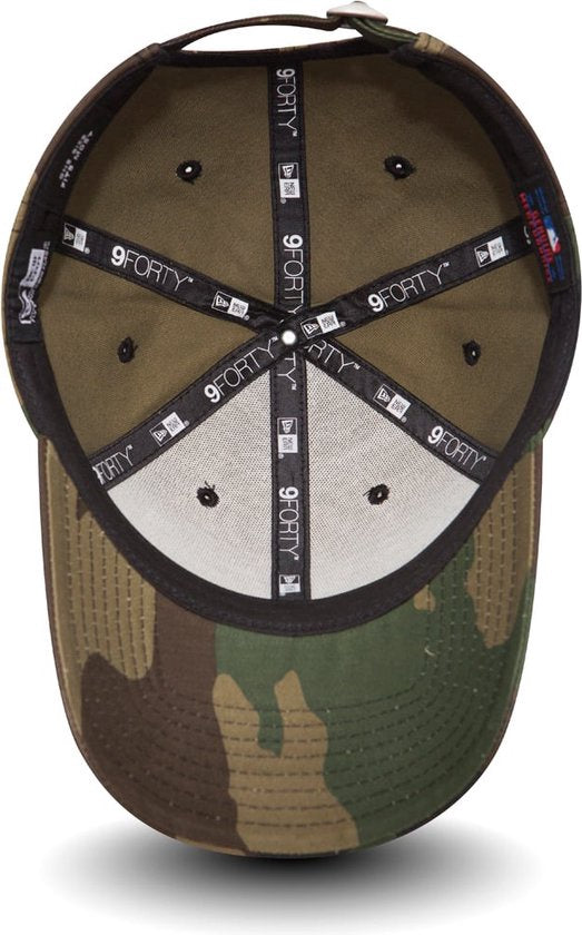 New York Yankees League Essential 9FORTY Strapback New Era Camo Green