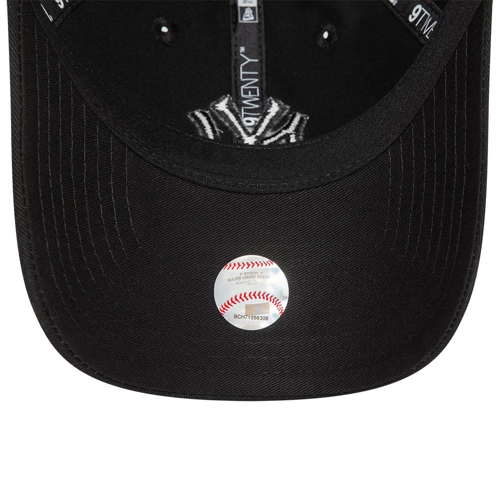 New York Yankees MLB League Essential 9Twenty Strapback New Era Black/Black