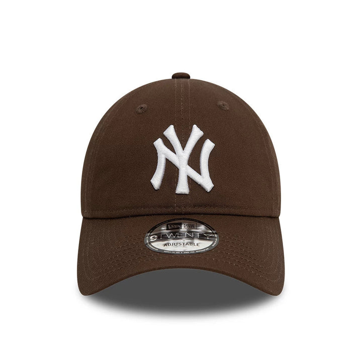 New York Yankees MLB League Essential 9Twenty Strapback New Era Brown/White