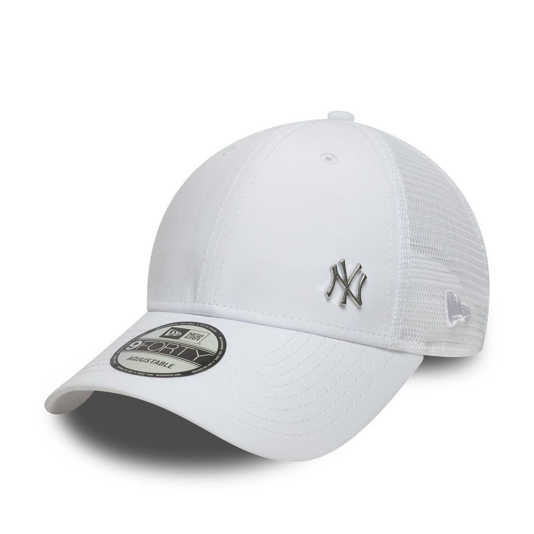 New York Yankees MLB Flawless 9forty Trucker Snapback White