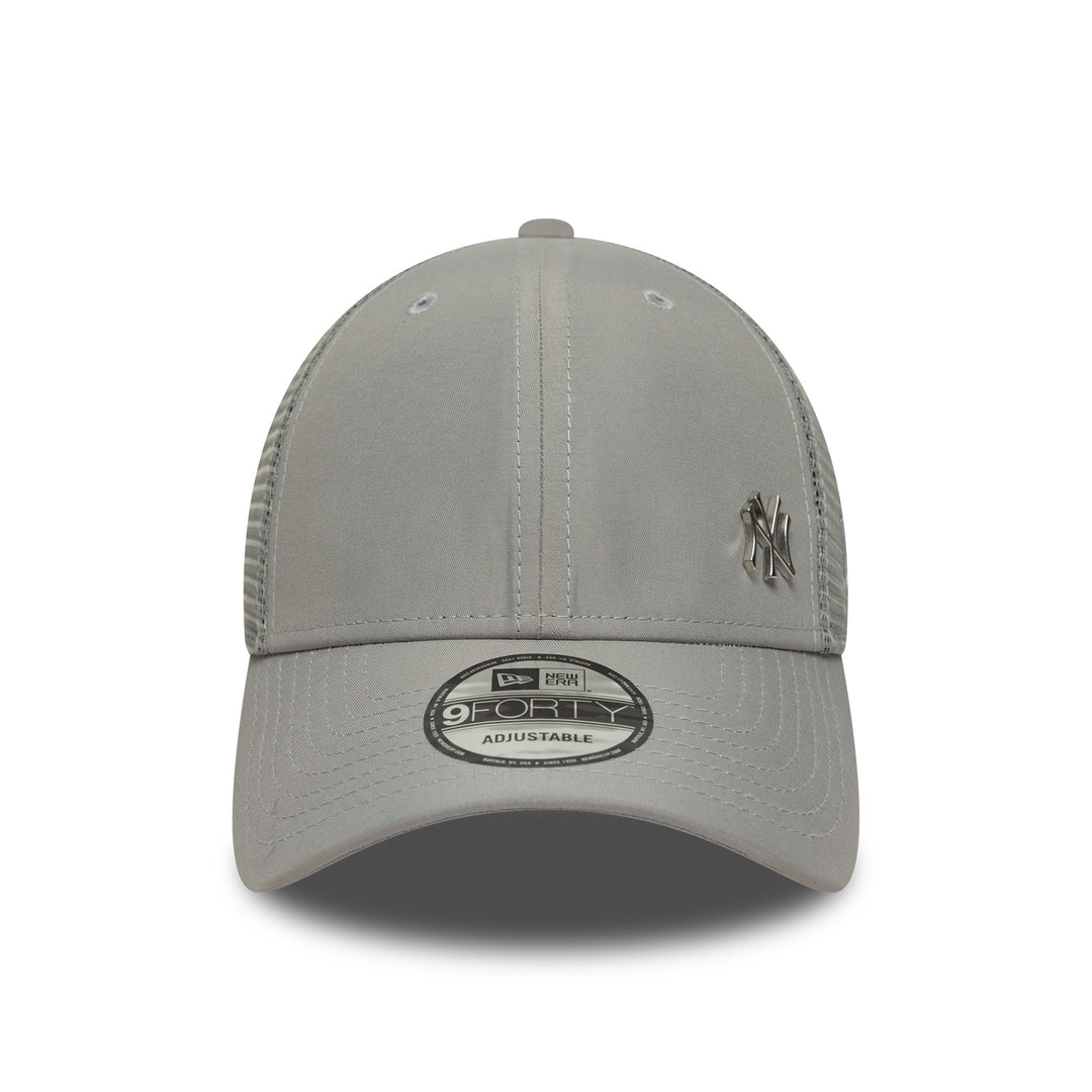 New York Yankees MLB Flawless 9Forty Trucker Grey
