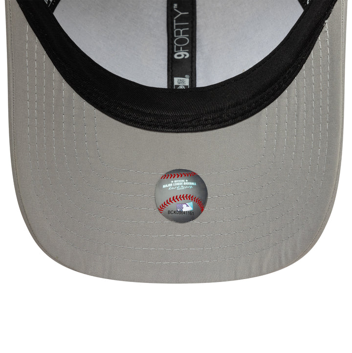 New York Yankees MLB Flawless 9Forty Trucker Grey