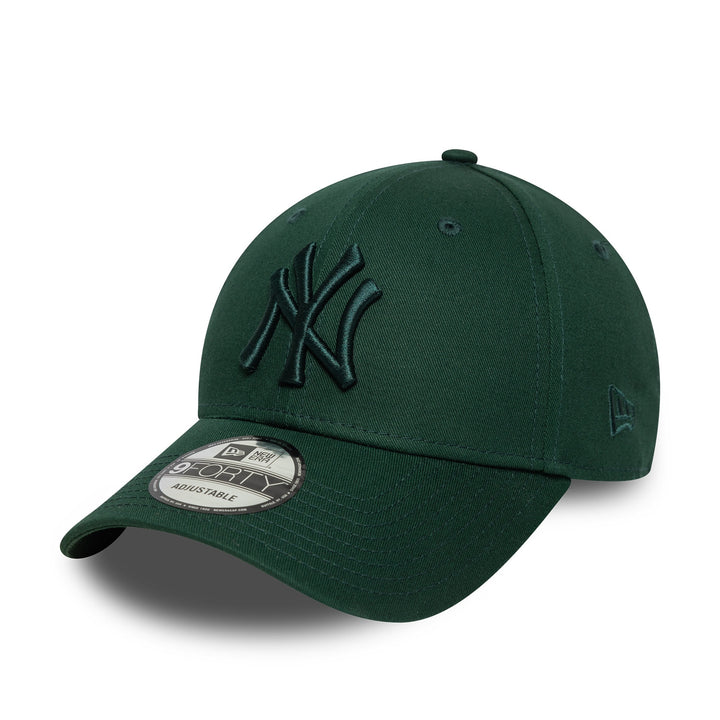 New York Yankees MLB League Essential 9FORTY Strapback New Era Green