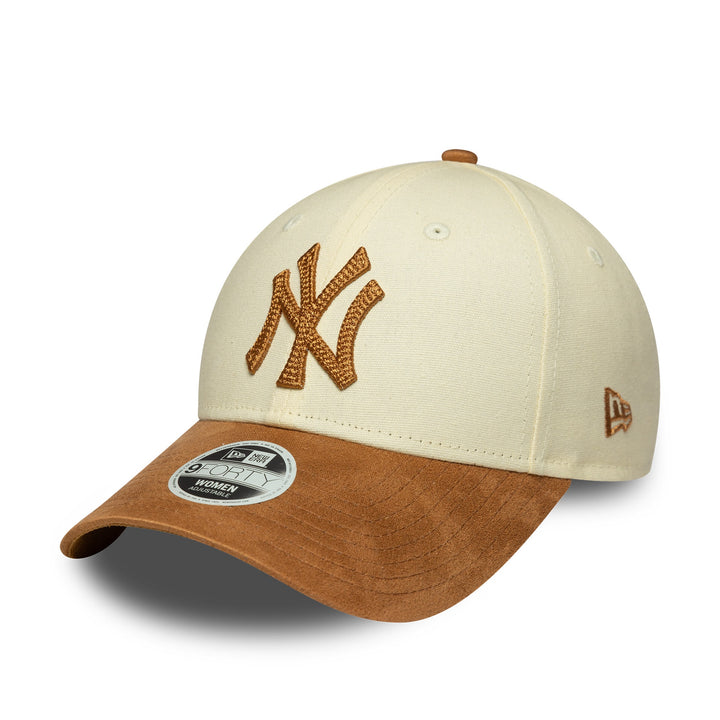 New York Yankees Womens Faux Suede MLB 9FORTY Strapback New Era LTC/CAM
