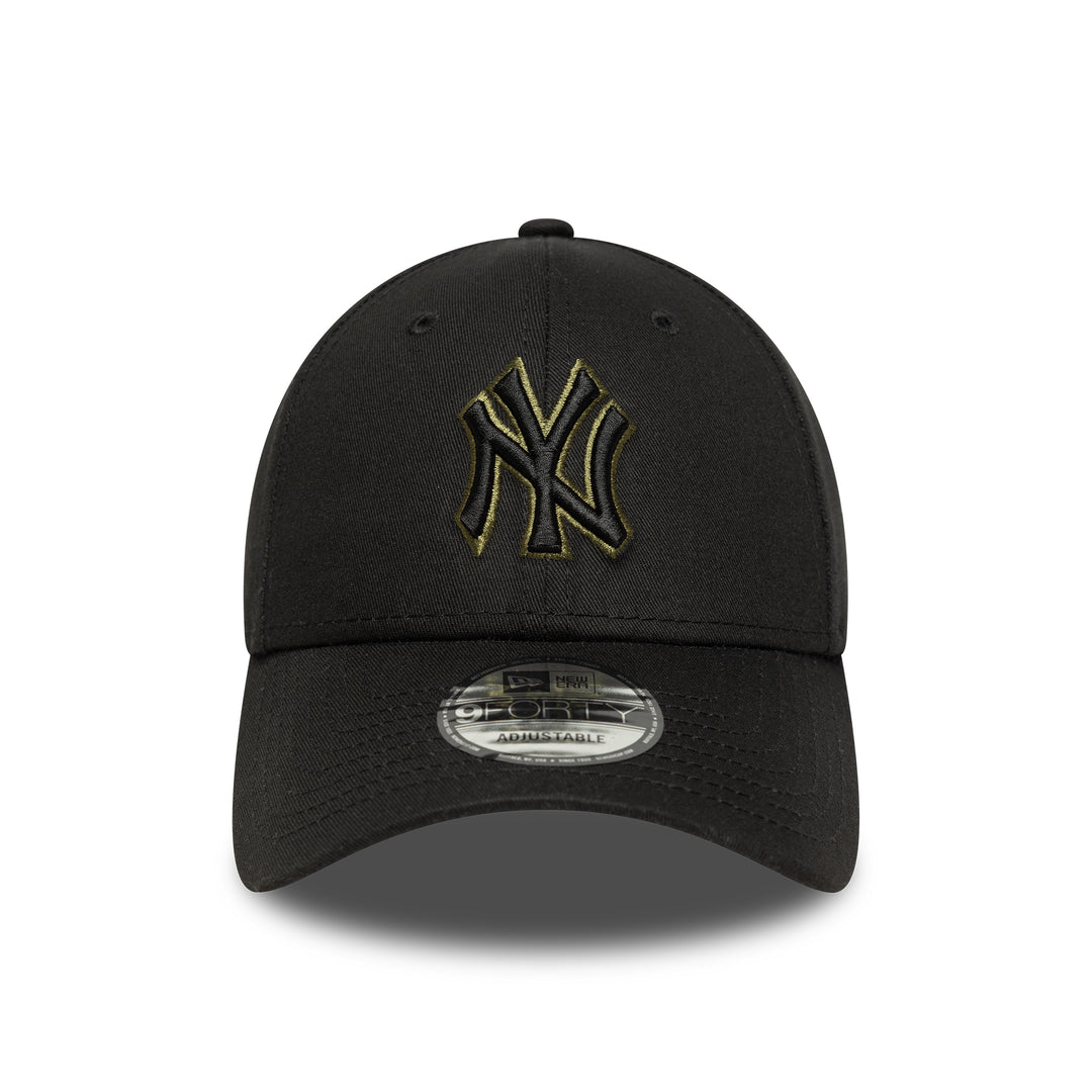 New York Yankees MLB Team Outline 9FORTY Strapback Black/Olive