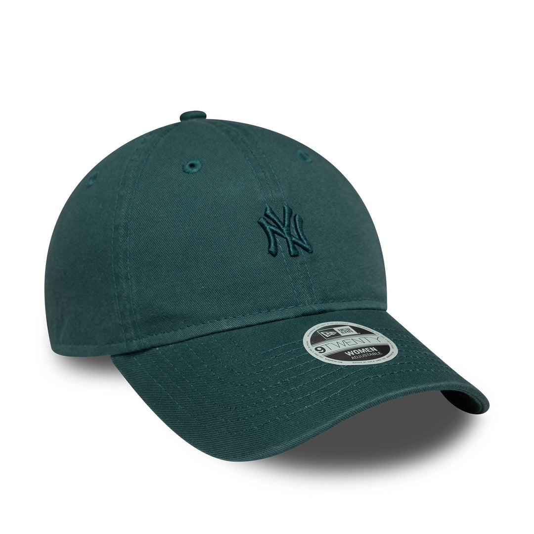 New York Yankees Womens Washed Mini Logo 9FORTY Strapback New Era Green