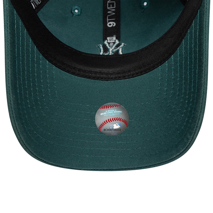 New York Yankees Womens Washed Mini Logo 9FORTY Strapback New Era Green