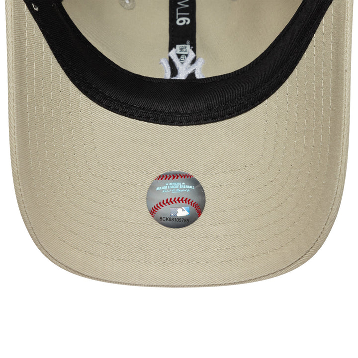New York Yankees Womens Washed Mini 9Twenty Strapback New Era Stone