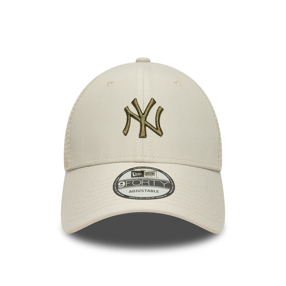 New York Yankees Homefield Trucker 9FORTY New Era Cream
