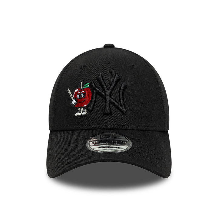 New York Yankees MLB Apple Icon 9Forty Strapback Black