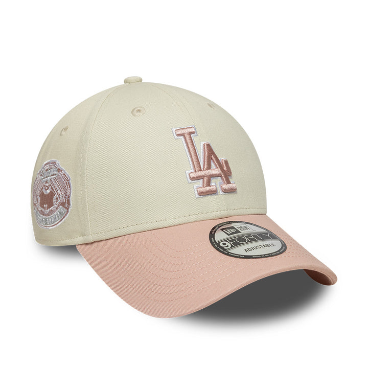 Los Angeles Dodgers World Series 9FORTY Strapback New Era Beige/Pink
