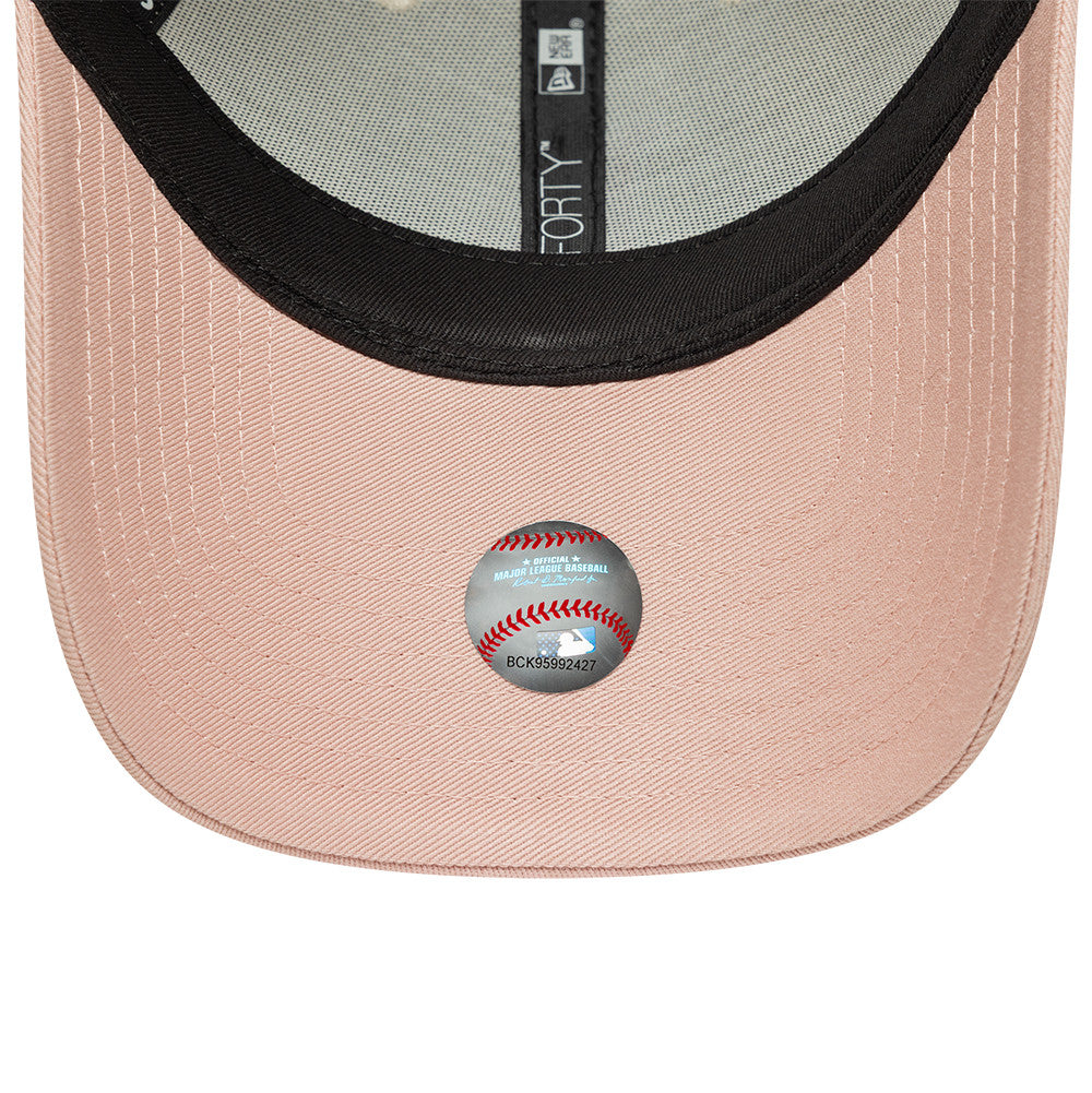 Los Angeles Dodgers World Series 9FORTY Strapback New Era Beige/Pink
