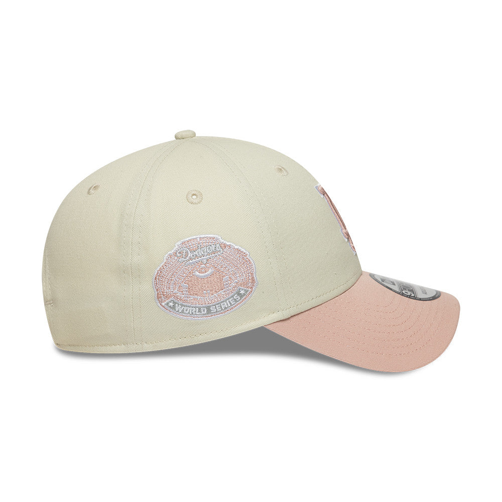 Los Angeles Dodgers World Series 9FORTY Strapback New Era Beige/Pink