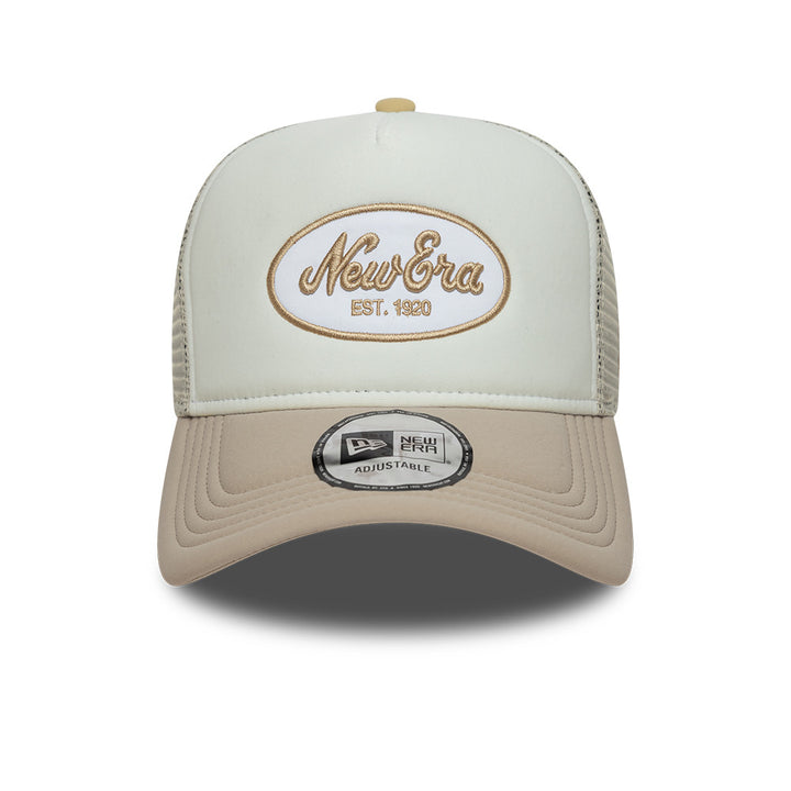Oval Foam Patch Snapback Trucker New Era Branded