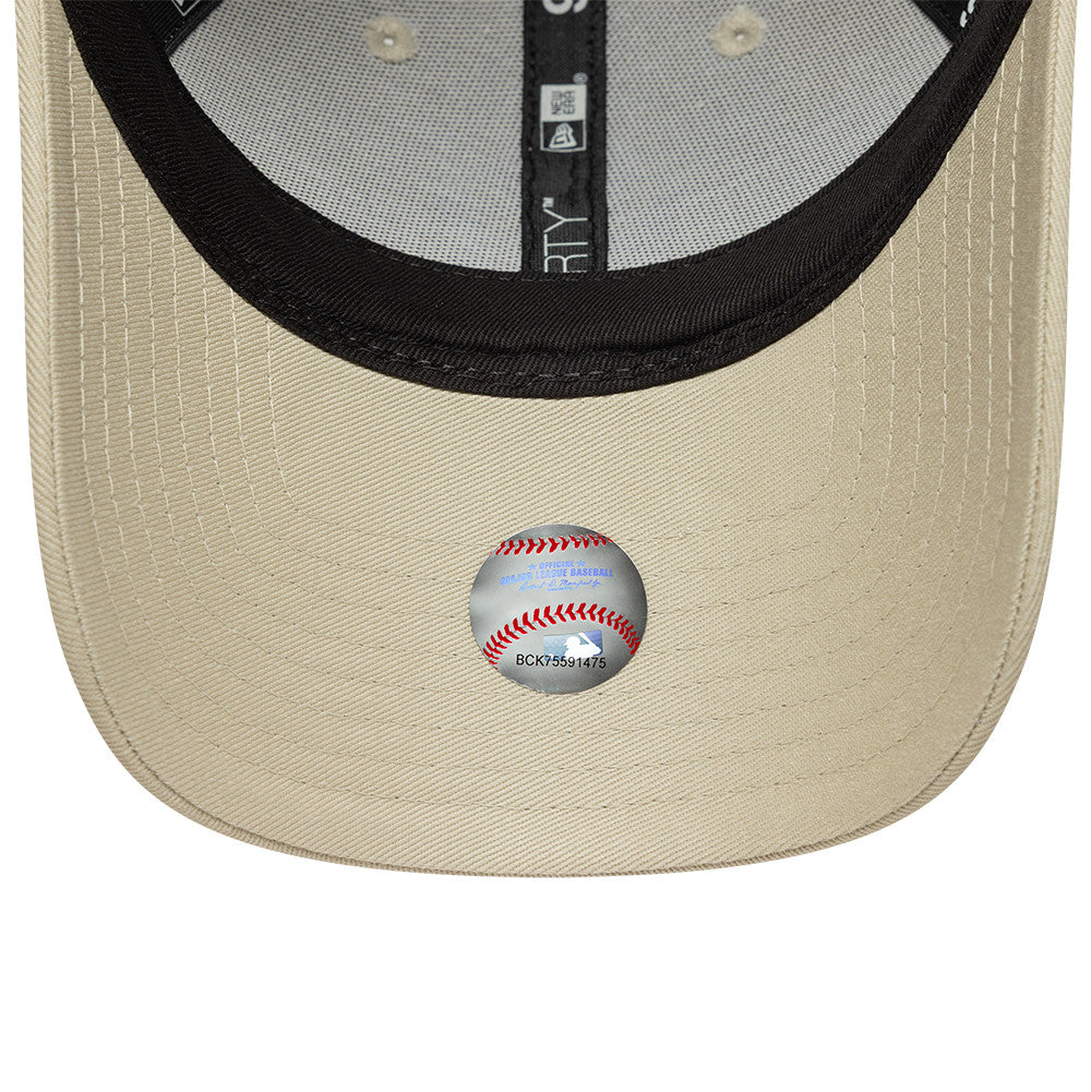 New York Yankees  MLB Womens Metallic 9Forty Strapback Beige/Purple