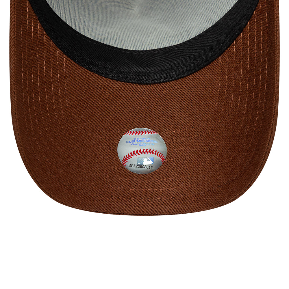 New York Yankees League Essential A-Frame Trucker Snapback New Era Brown