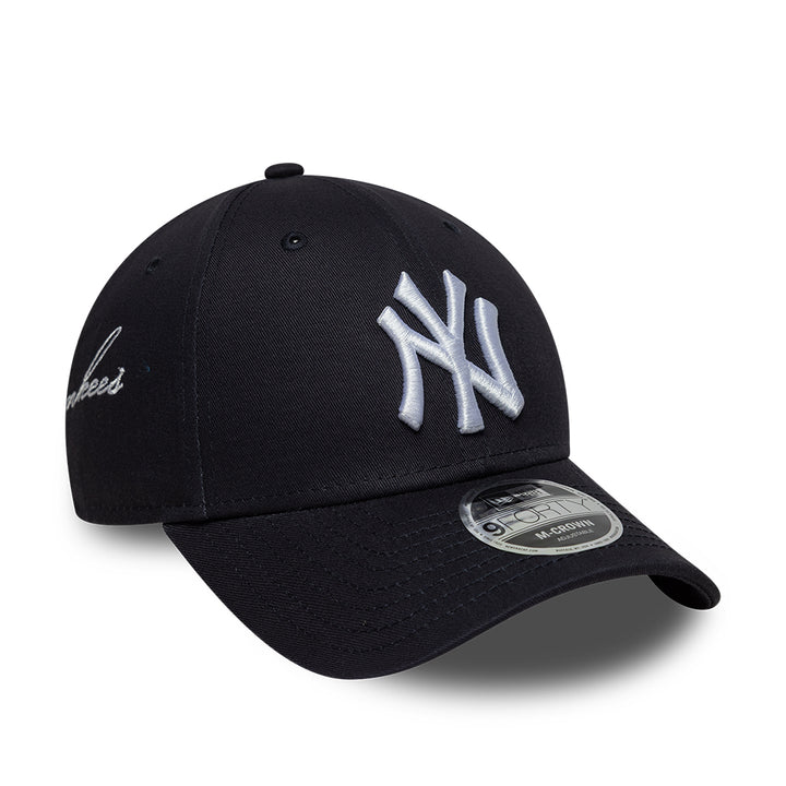 New York Yankees MLB Side Script 9FORTY Strapback New Era Navy