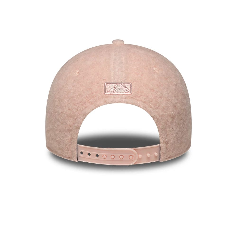 New York Yankees MLB Winter Borg 9FORTY Women Snapback New Era Pink