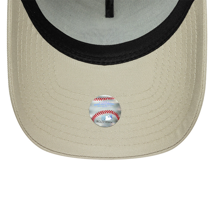 New York Yankees MLB League Essential A-Frame Snapback New Era Beige
