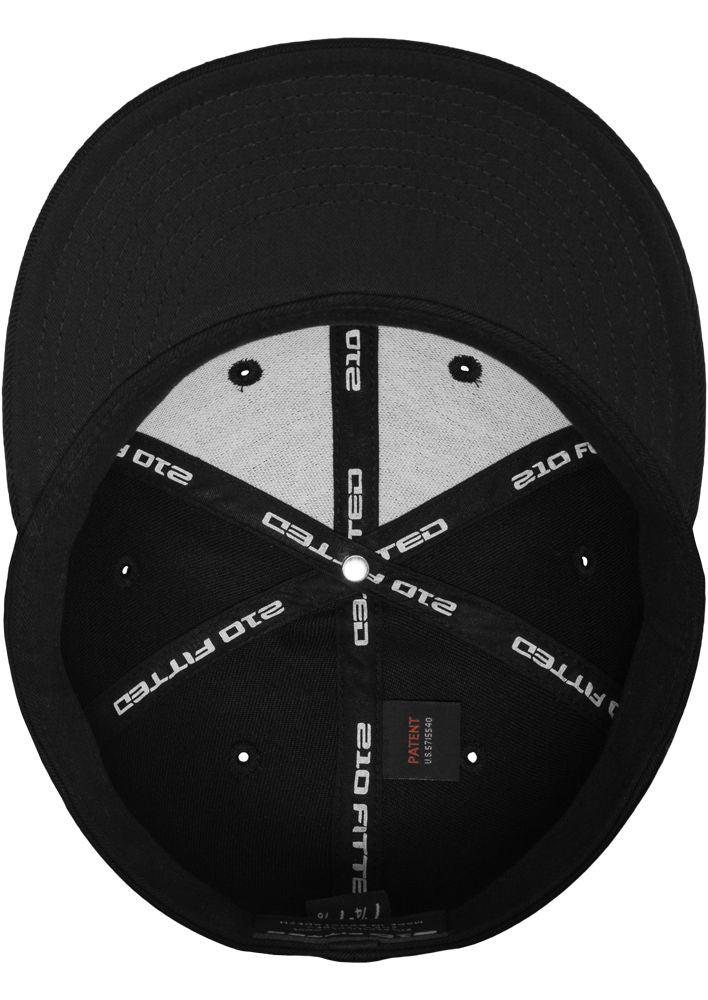 Flexfit Premium 210 Fitted - Black
