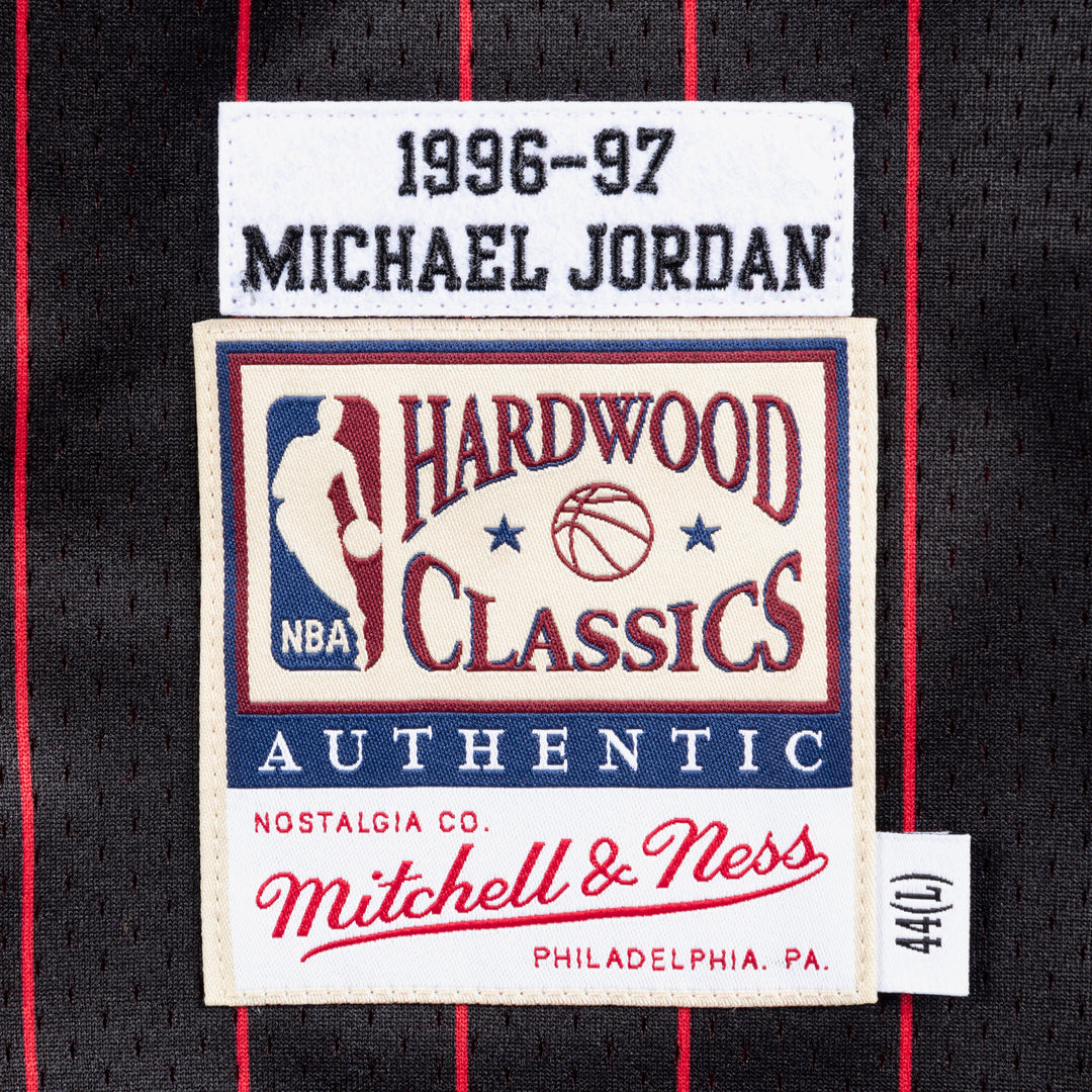 Michael Jordan Chicago Bulls 1996 NBA Authentic Alternate Jersey Mitchell &amp; Ness
