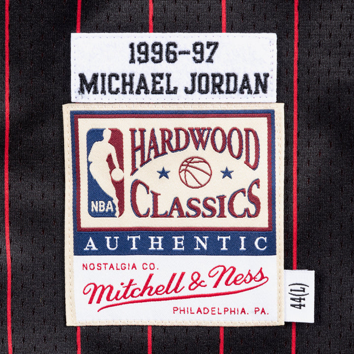 Michael Jordan Chicago Bulls 1996 NBA Authentic Alternate Jersey Mitchell &amp; Ness
