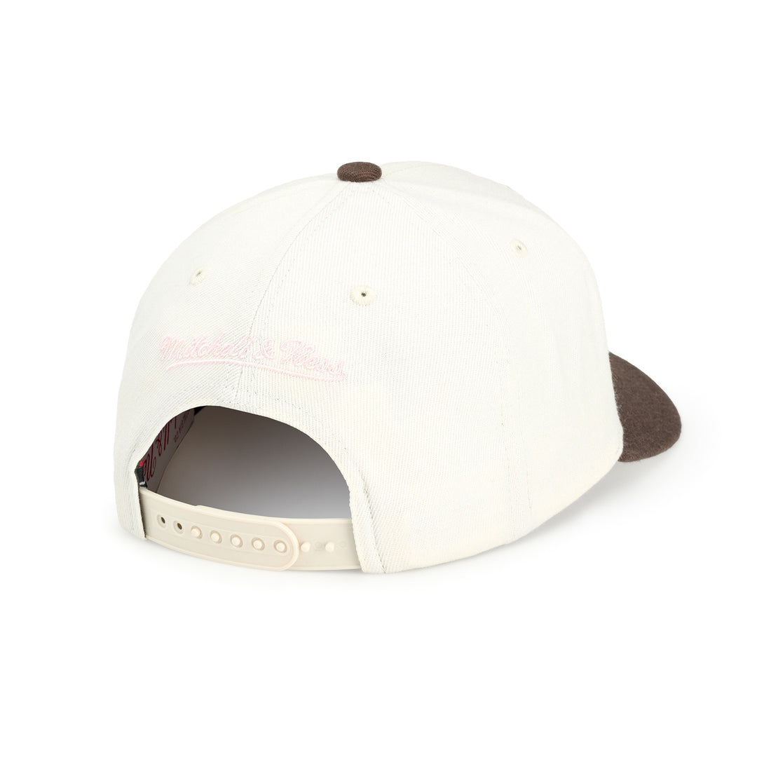 Chicago Bulls NBA Blush Sand Classic Red Snapback Mitchell &amp; Ness Cream/Pink/Brown
