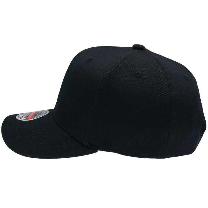 Branded Classic Red Snapback Mitchell &amp; Ness Black