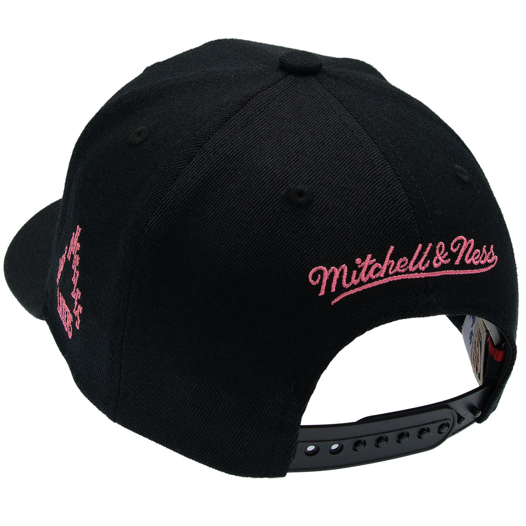 Los Angeles Lakers NBA Classic Red Snapback Mitchell &amp; Ness Black/Pink