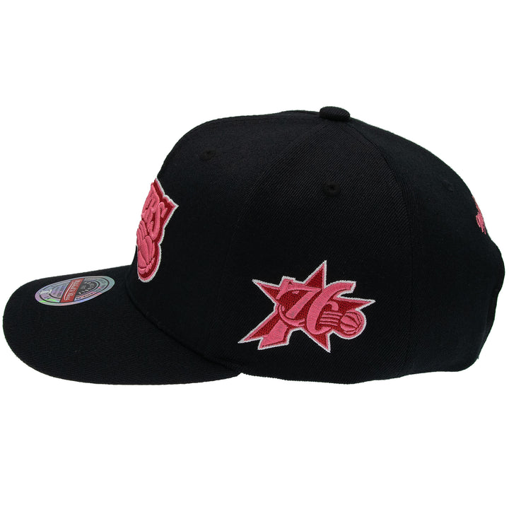 Philadelphia 76ers NBA Classic Red Snapback Mitchell &amp; Ness Black/Pink