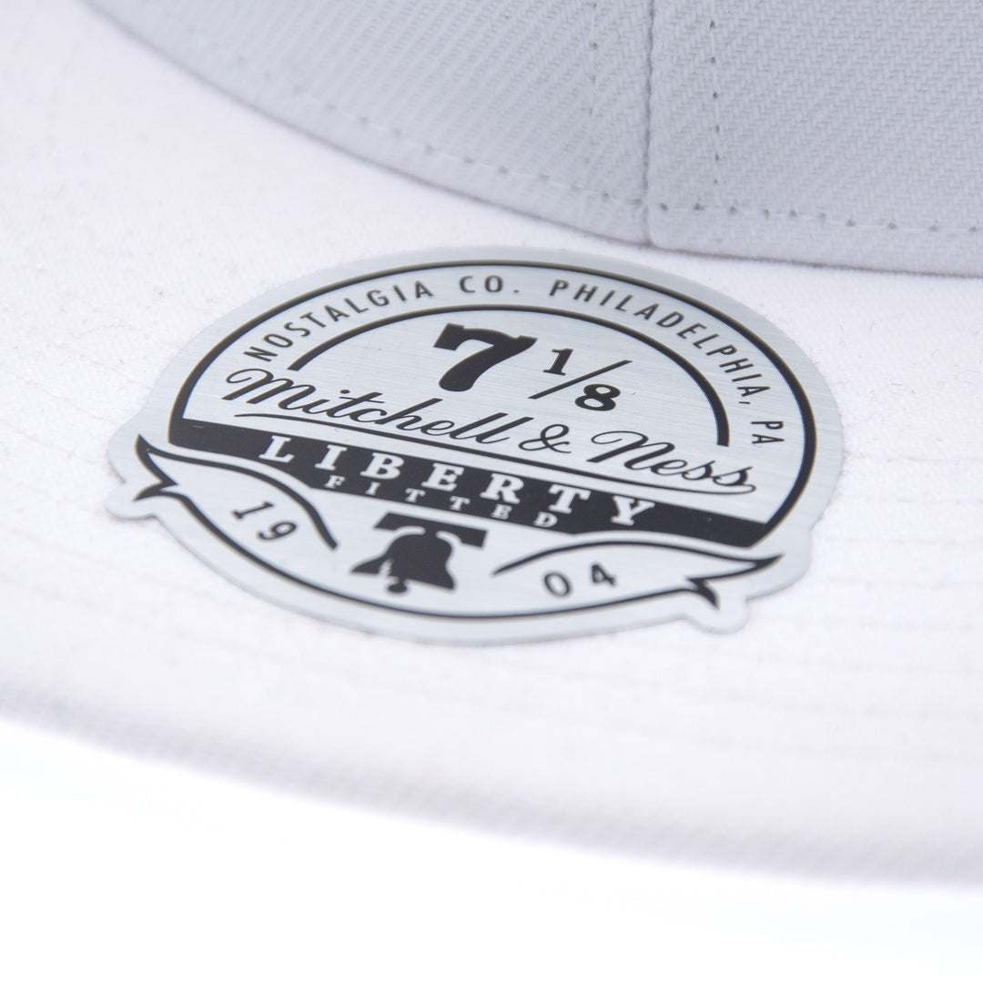 Blank Liberty Fitted Mitchell &amp; Ness White