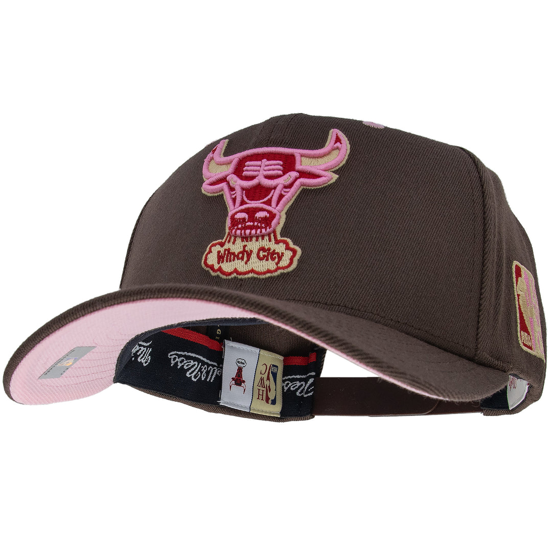 Chicago Bulls NBA Brown Sugar Bacon Classic Red Snapback Mitchell &amp; Ness Brown/Pink