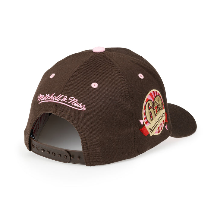 Philadelphia 76ers NBA Brown Sugar Bacon Classic Red Snapback Mitchell &amp; Ness Brown/Pink