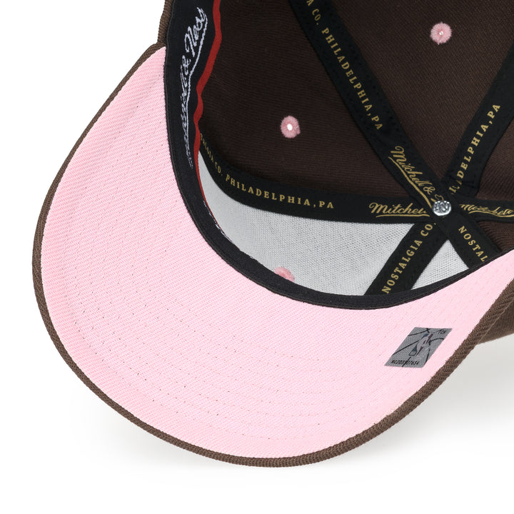 Philadelphia 76ers NBA Brown Sugar Bacon Classic Red Snapback Mitchell &amp; Ness Brown/Pink
