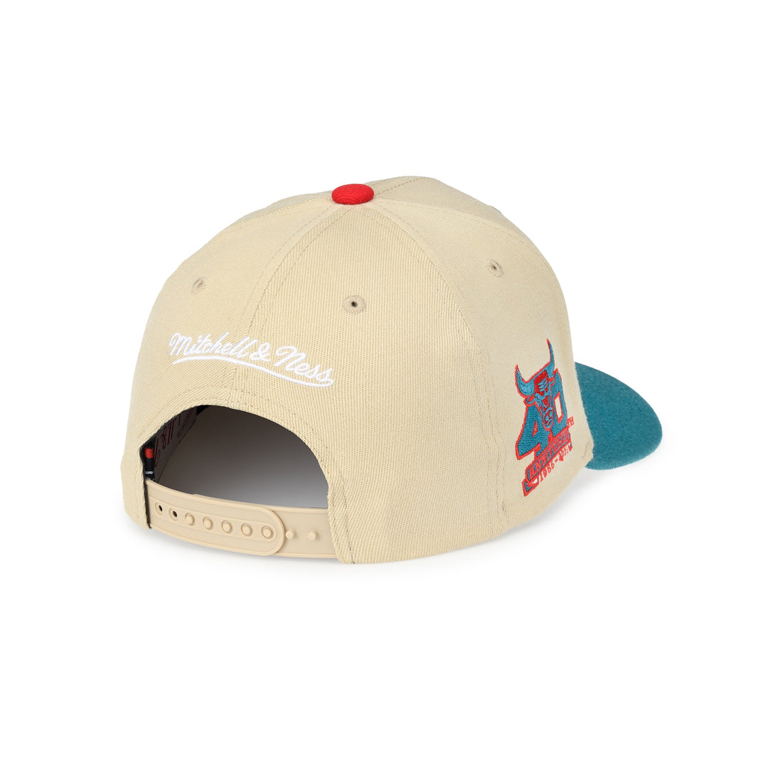 Mitchell &amp; Ness - Classic Red - NBA First Letter Chicago Bulls - Sand
