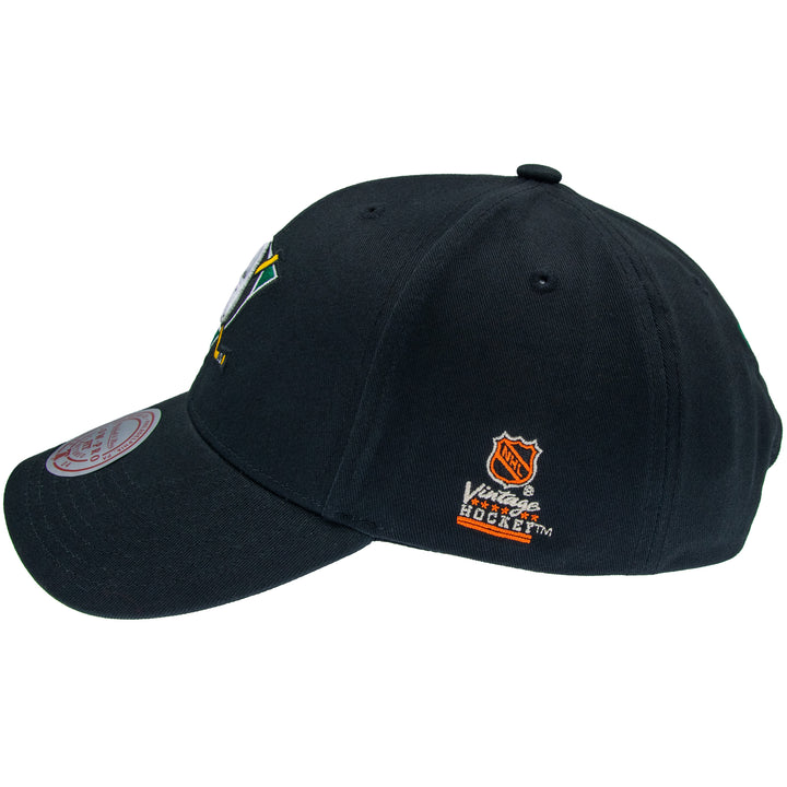 Anaheim Ducks NHL Team Logo Low Pro Snapback Mitchell &amp; Ness Black