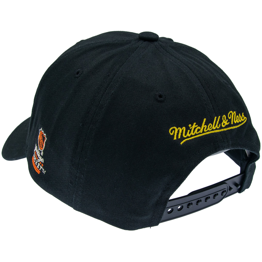Boston Bruins NHL Team Logo Low Pro Snapback Mitchell &amp; Ness Black