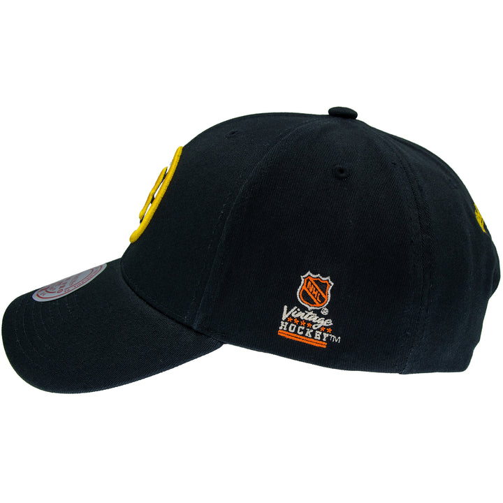 Boston Bruins NHL Team Logo Low Pro Snapback Mitchell &amp; Ness Black