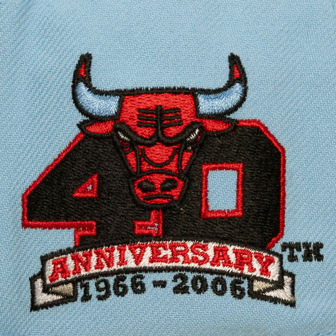 Chicago Bulls NBA In the City Pro Snapback Mitchell &amp; Ness Light Blue