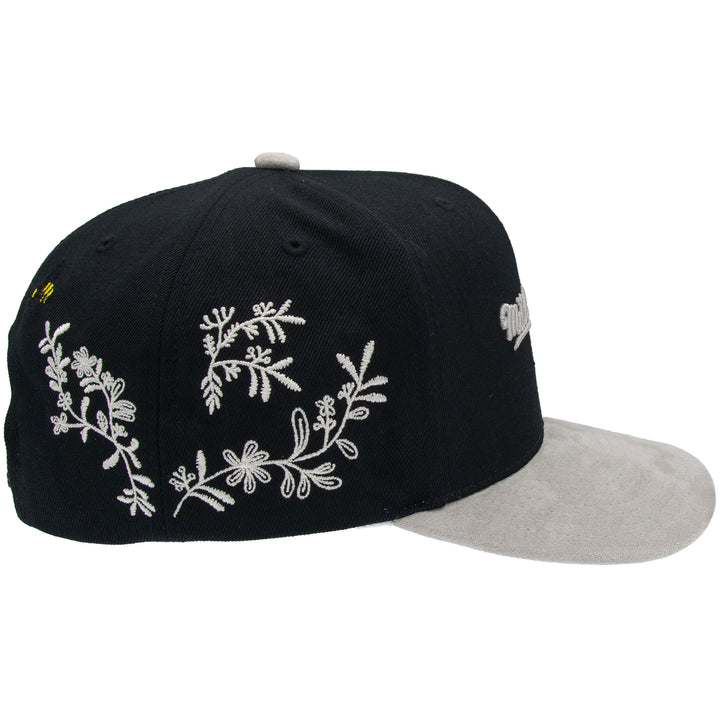 Mitchell &amp; Ness Butterfly Pro Crown Snapback Black/White
