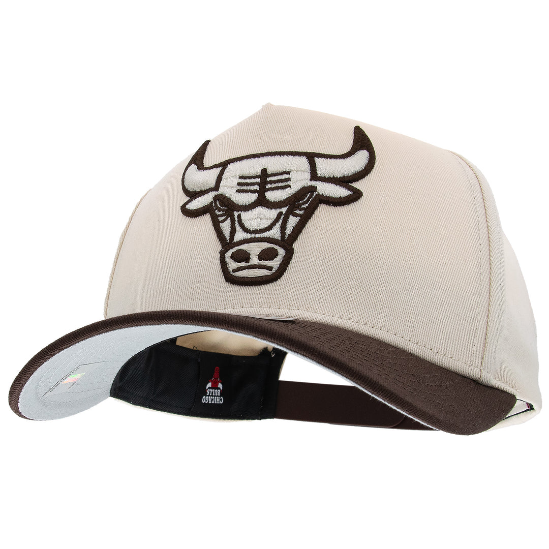 Chicago Bulls NBA Coconut Cream Pro Pinch Snapback Mitchell &amp; Ness