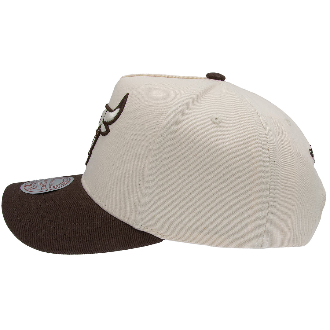 Chicago Bulls NBA Coconut Cream Pro Pinch Snapback Mitchell &amp; Ness