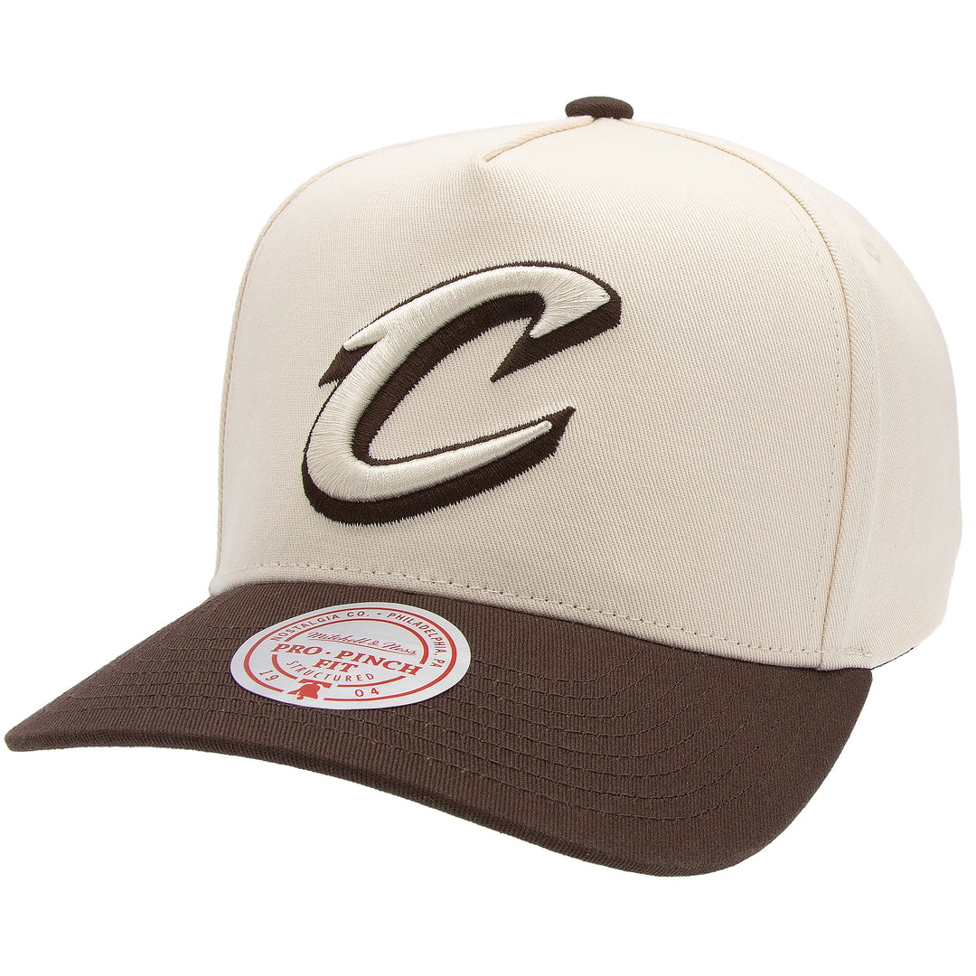 Cleveland Cavaliers NBA Coconut Cream Pro Pinch Snapback Mitchell &amp; Ness