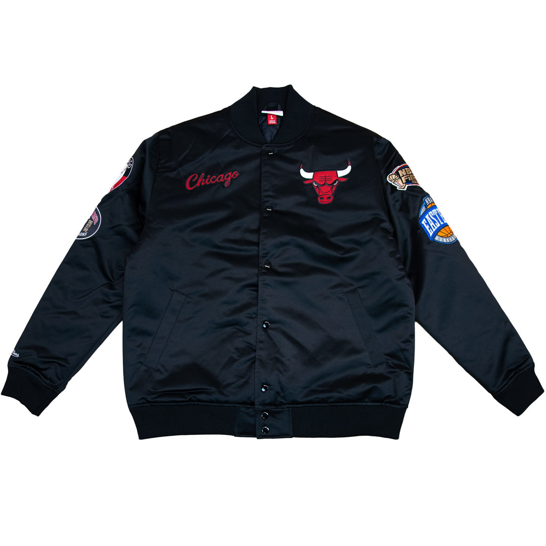 Chicago Bulls NBA Mitchell &amp; Ness Blackout Heavyweight Satin Jacket Black