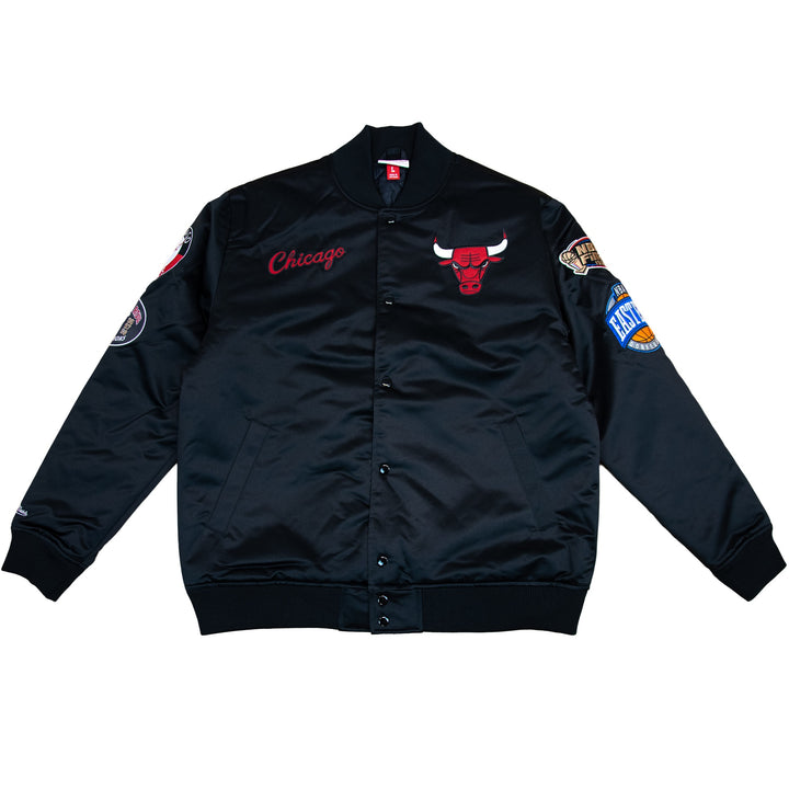 Chicago Bulls NBA Mitchell &amp; Ness Blackout Heavyweight Satin Jacket Black