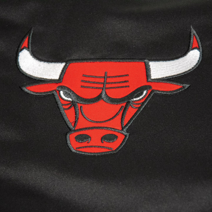Chicago Bulls NBA Mitchell &amp; Ness Blackout Heavyweight Satin Jacket Black
