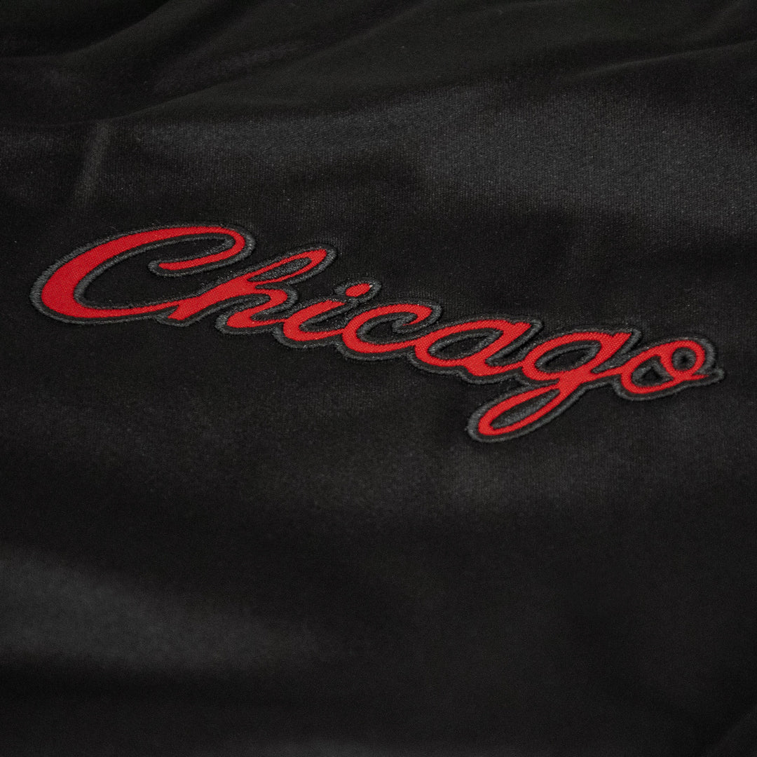 Chicago Bulls NBA Mitchell &amp; Ness Blackout Heavyweight Satin Jacket Black