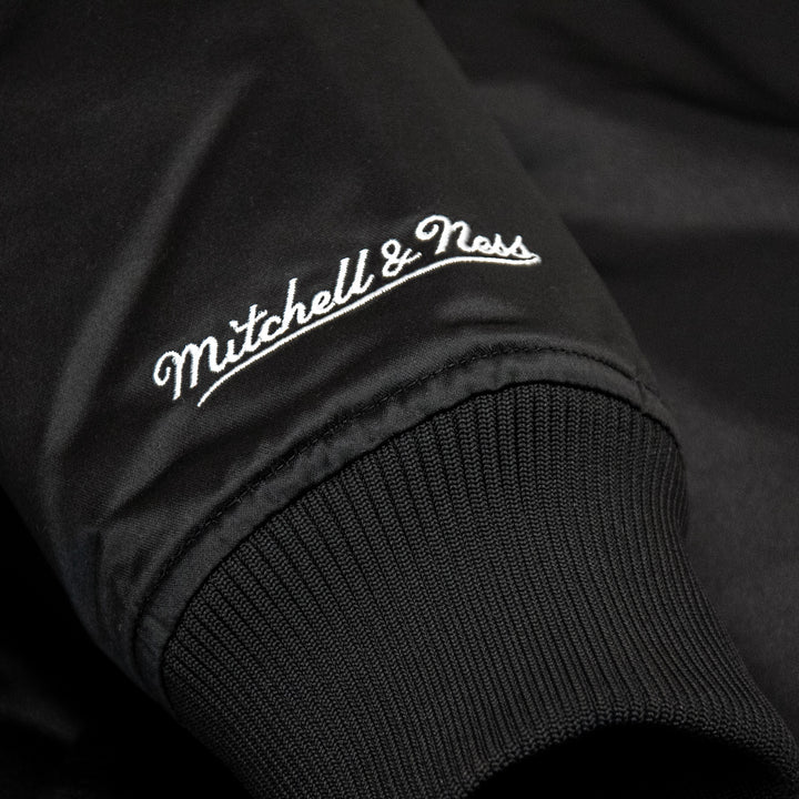 Los Angeles Lakers NBA Mitchell &amp; Ness Blackout Heavyweight Satin Jacket Black