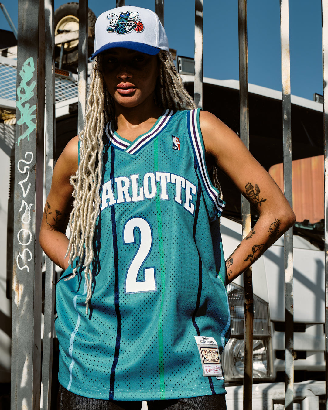 Larry Johnson Charlotte Hornets 1991-1992 Home NBA Swingman Jersey Mitchell &amp; Ness