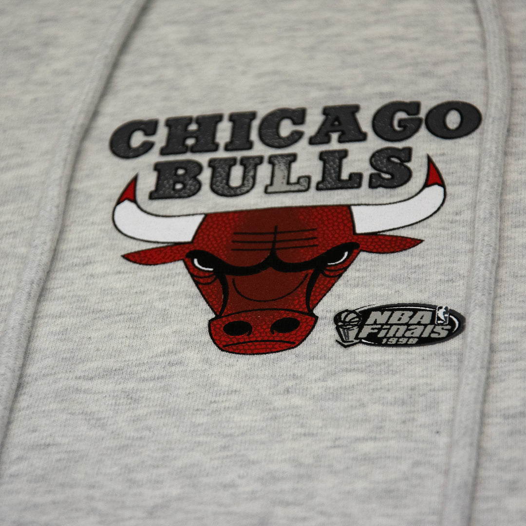 Chicago Bulls NBA Champs Trophy Hoodie Mitchell &amp; Ness Grey